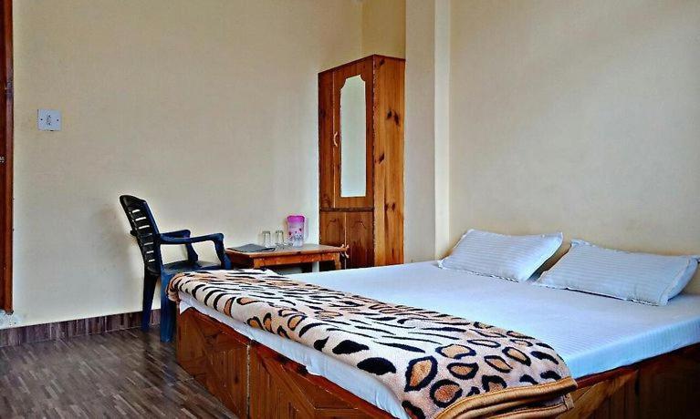 Upclimb Longstay For Bus Or Taxi Only Guests Manāli Buitenkant foto